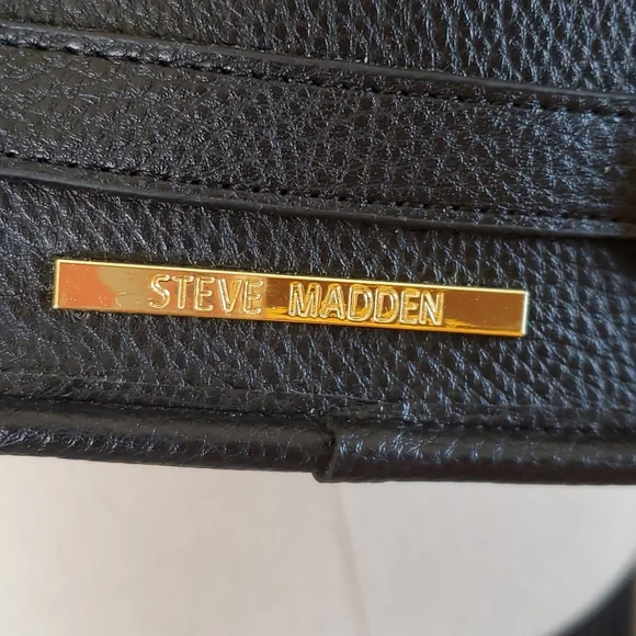 Steve Madden Adjustable Cross Body - Picture 8 of 12